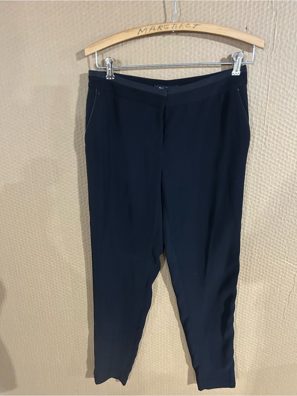 White House Black Market Black Ponte Skinny Pants